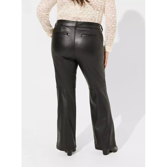 Torrid‎ Womens 16T Pintuck Trouser Boot High Rise Black Pant NWT - Picture 2 of 10